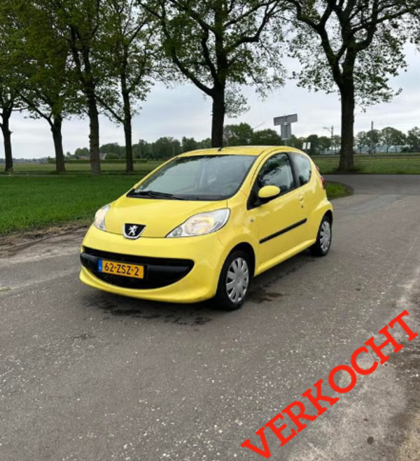 Peugeot 107 1.0 12V 3DR 2008 Geel