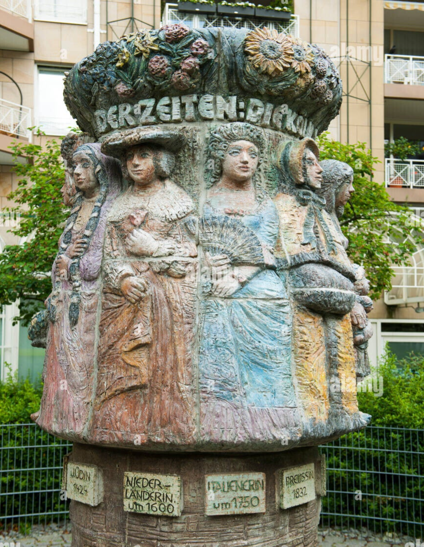 Ein schöner Blick auf den Frauenbrunnen in Köln
