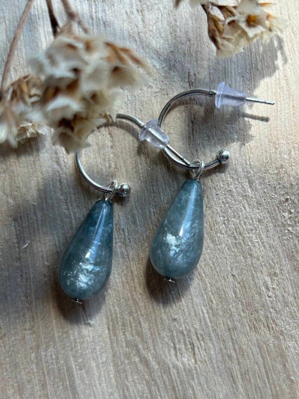 Blue pearl