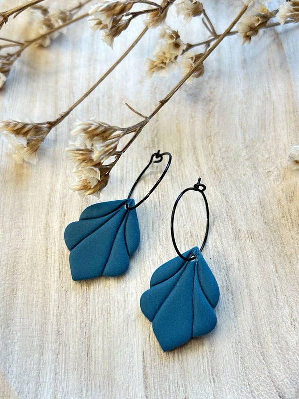 Blue/Green leaf