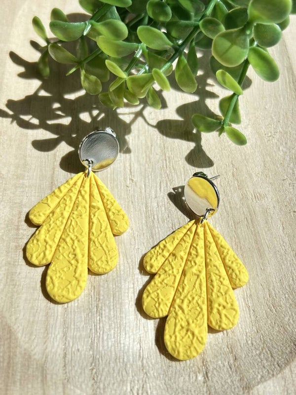 Yellow leaf