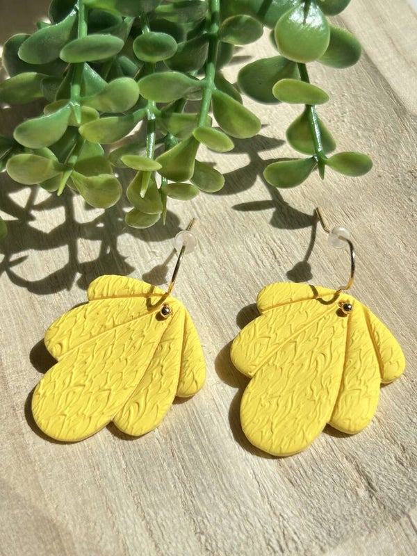 Yellow rough leaf