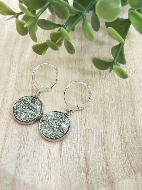 Ocean blue meets silver