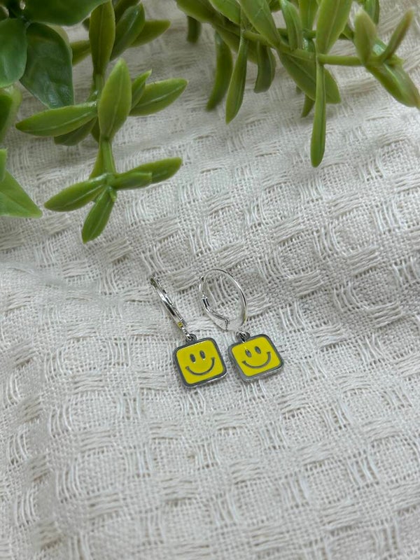 Zilveren smiley vierkantje