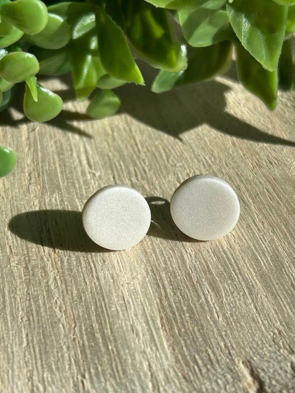 Pearl stud