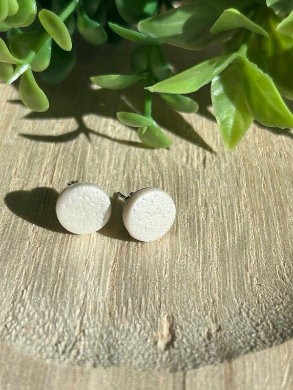 Pearl rough stud