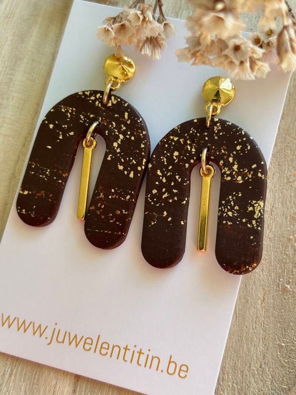 Brown & gold luxury