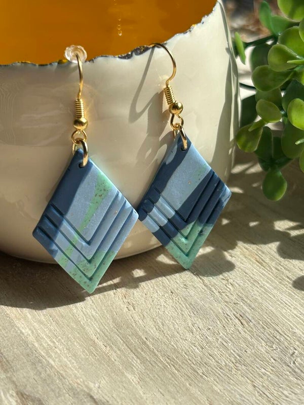 Subtle blue & mint