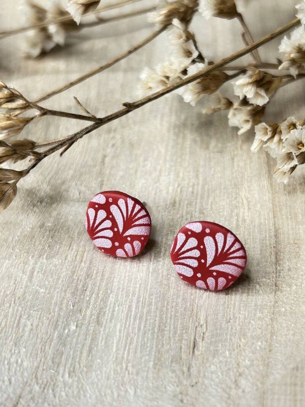 Flowery red studs