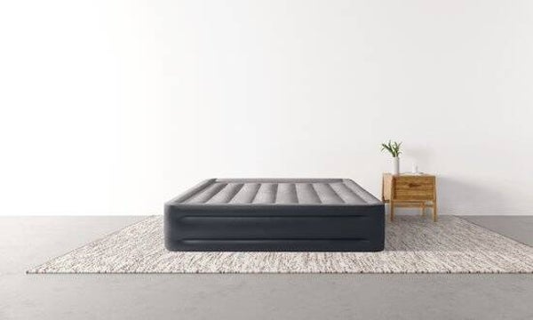 Intex Queen Deluxe Pillow Rest Luchtbed met ingebouwde pomp - 203x152x42 cm