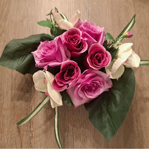 Paarse rozen met orchidee