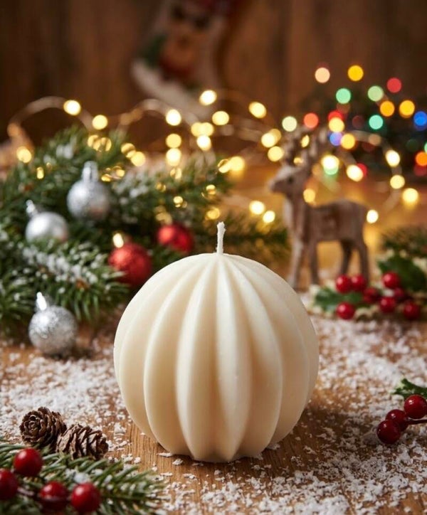 Kerstbal kaars