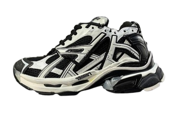 Runner Black & White