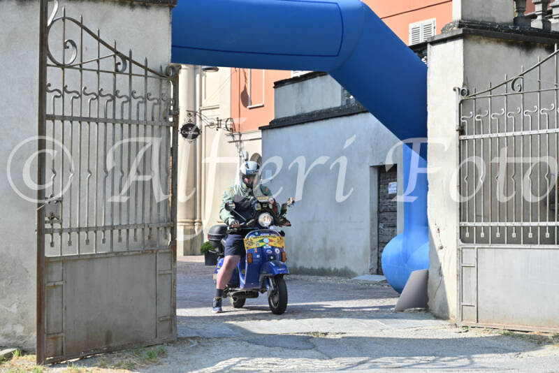 dsc_7910-standard-bzd84i.jpg