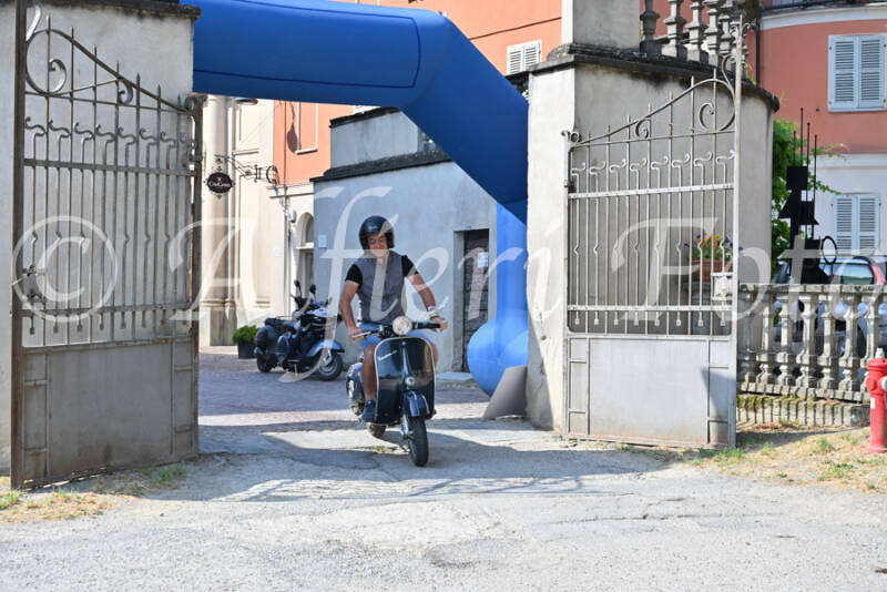 dsc_7915-standard-x3w8d1.jpg