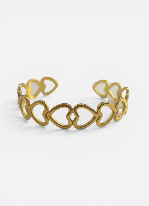 𝐎𝐩𝐞𝐧 𝐡𝐞𝐚𝐫𝐭 𝐛𝐚𝐧𝐠𝐥𝐞