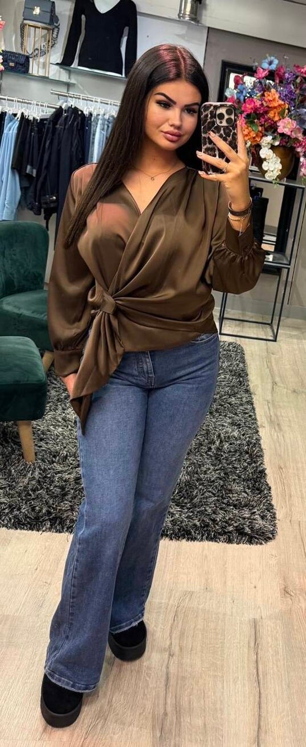 Satin blouse bruin