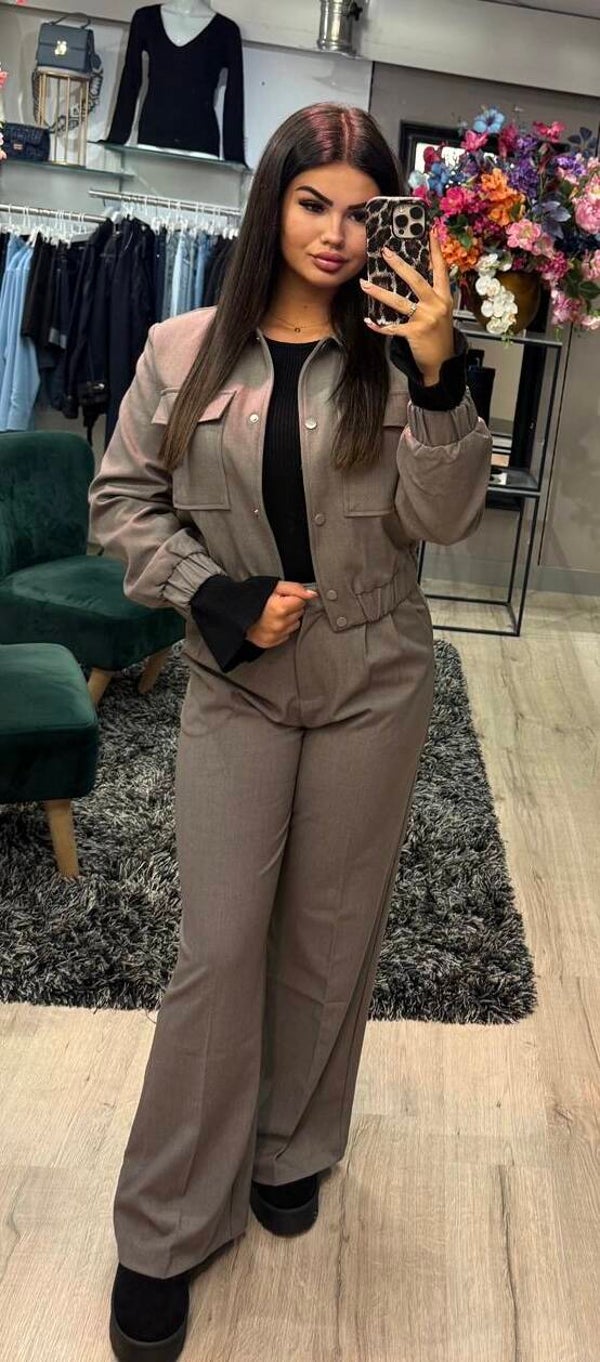 Bomber grijs