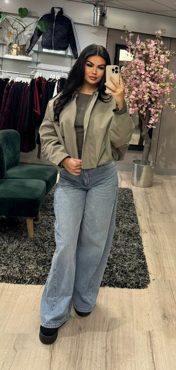Bomber grey