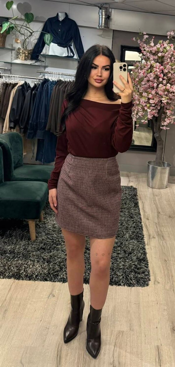 A sym top bordeaux