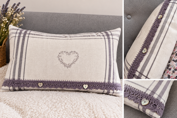 Housse de coussin, coeur gris, bordure crochetée main