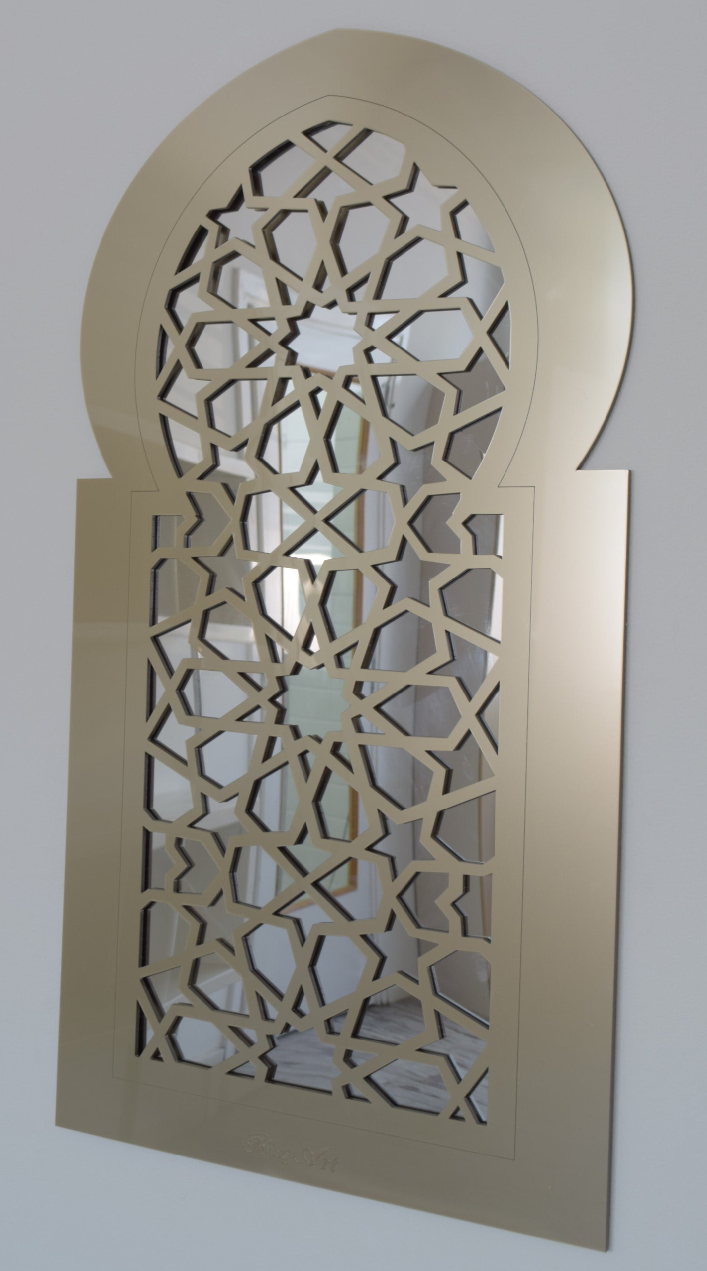 Mirage Exclusive - Design 02