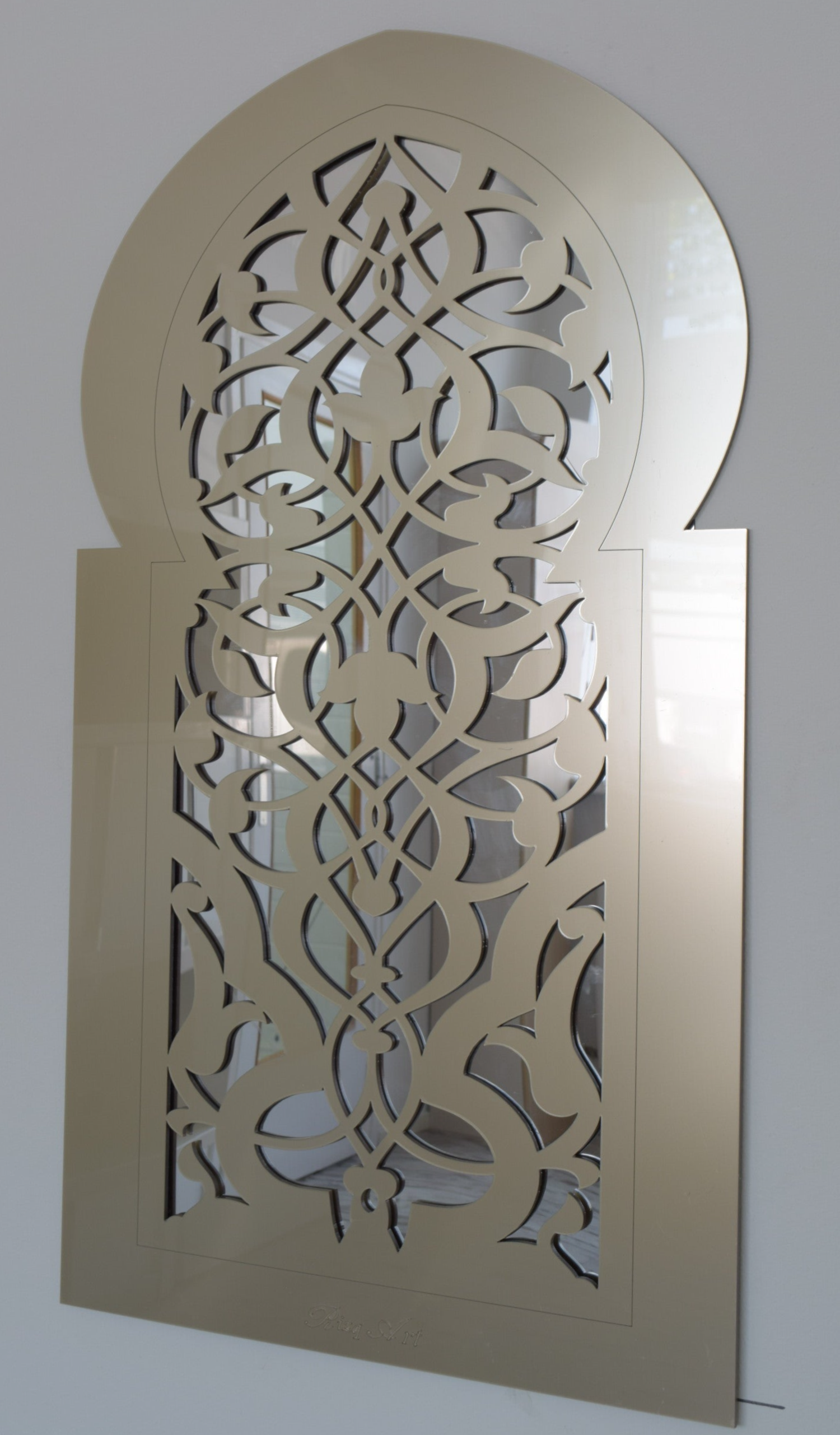 Mirage Exclusive - Design 04
