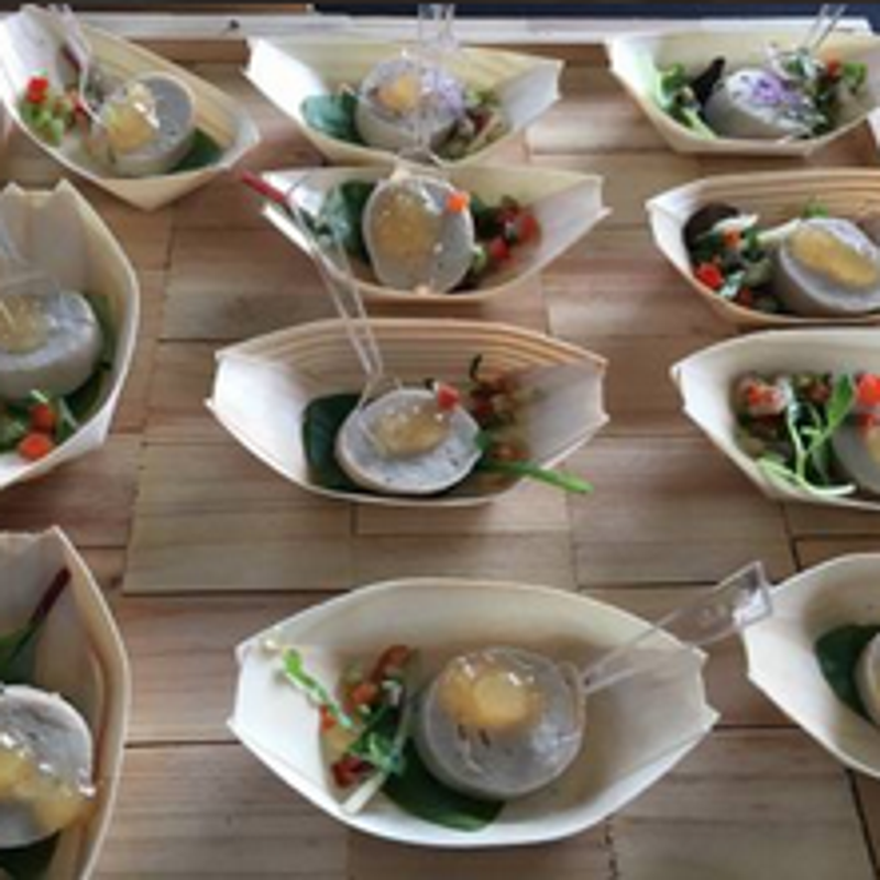 Witte worst met appel - peerconfijt € 2,50