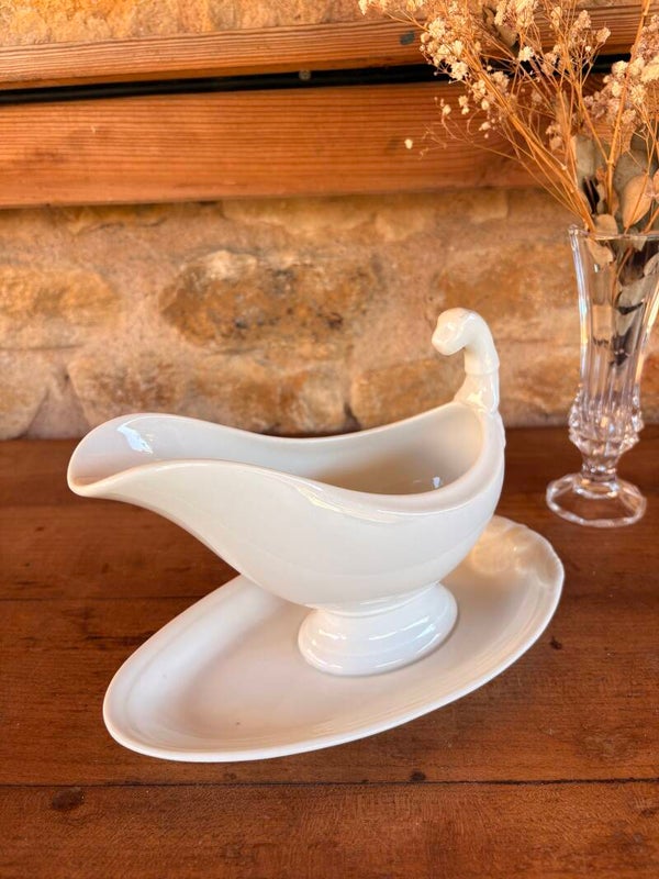 Saucière ancienne blanche sur dormant