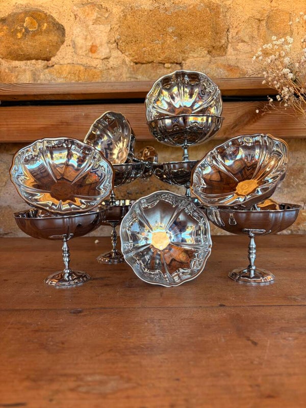 Lot de 6 coupes anciennes sur pied