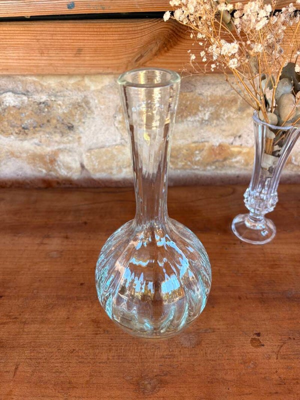 Carafe ancienne en verre soufflé