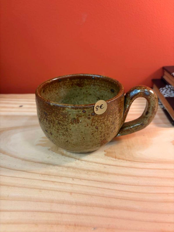 Tasse en grès émaillé