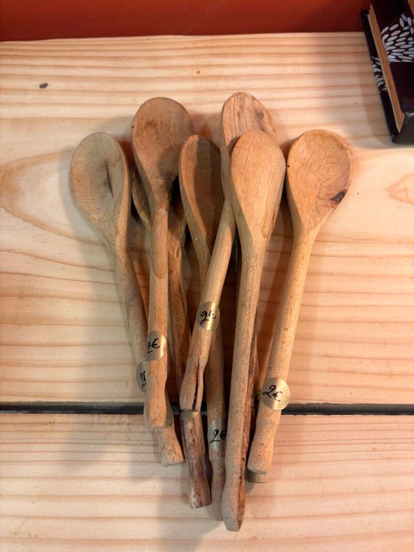 Cuillère ancienne en bois
