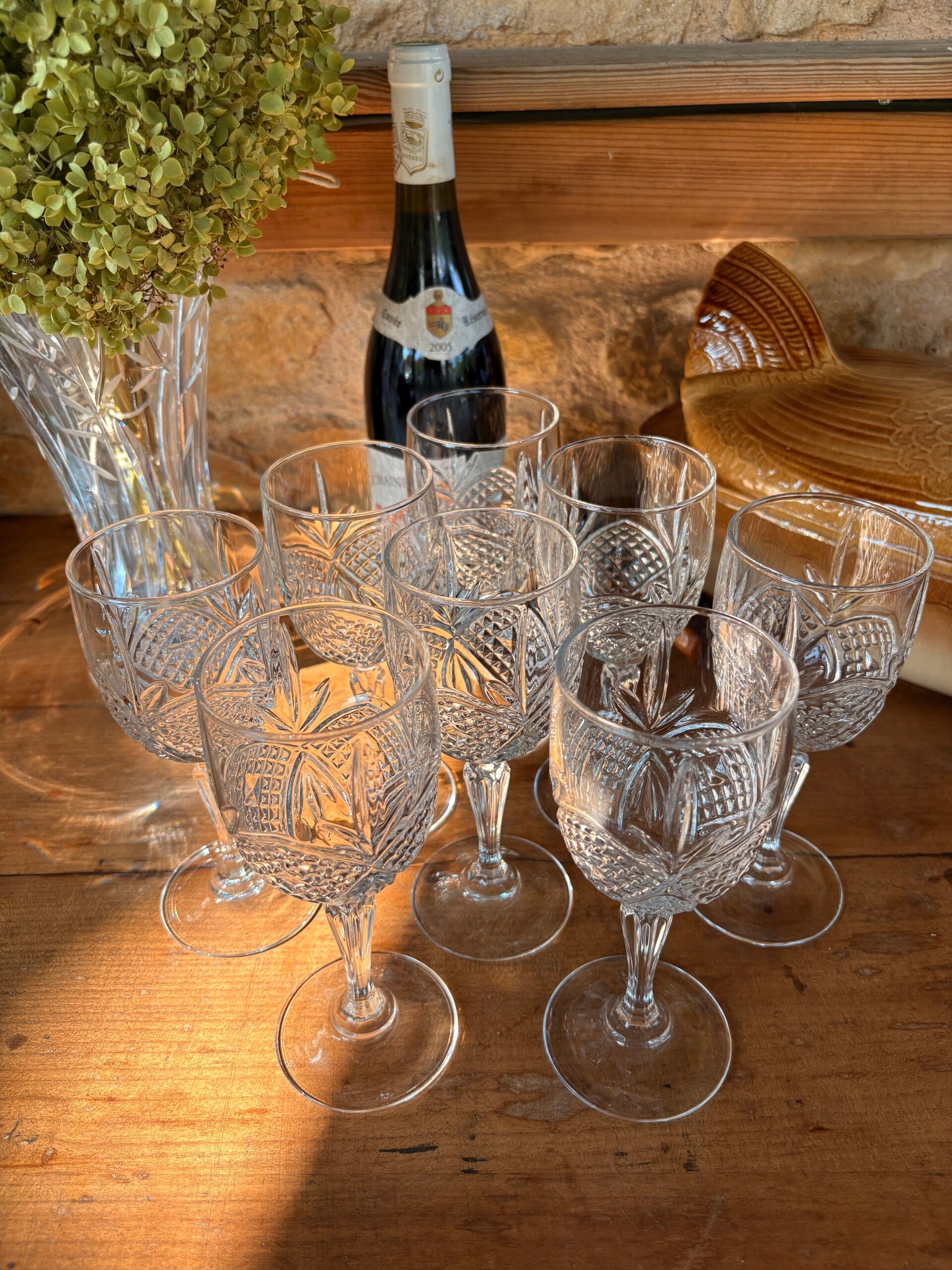 Lot de 8 verres à pied vintage – décor ananas en relief