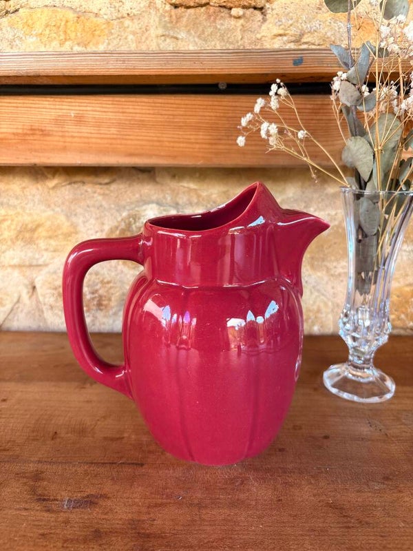 Pichet ancien en céramique – rose framboise