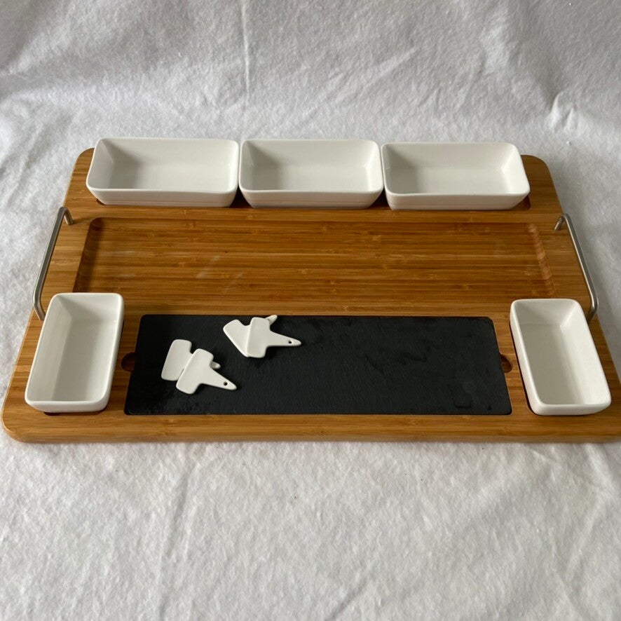 Tabla de Quesos y Embutidos de Bambú