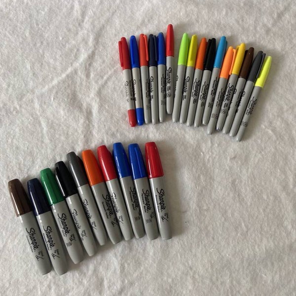 Variedad de Sharpies
