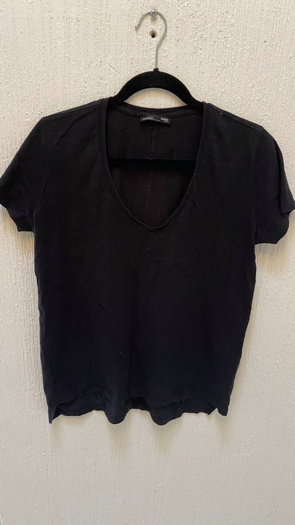 Playeras basicas Zara (dos colores disponibles)