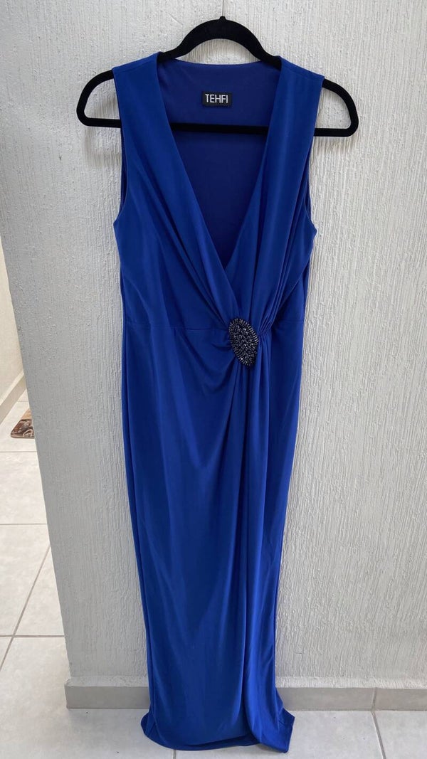 Vestido fiesta broche