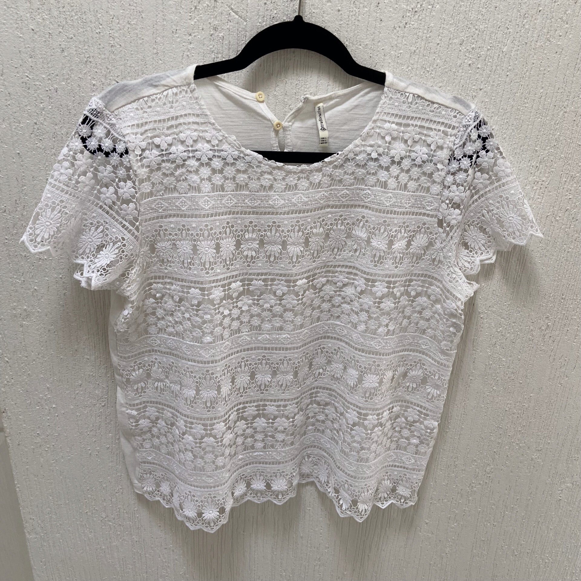 Playera bordado Stradivarius