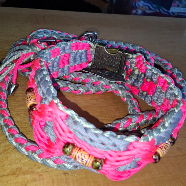UNIKAT vom gold’nen Tisch: Paracord-Set „Pinker Perlen-Freestyle“ (Hu 42 cm)