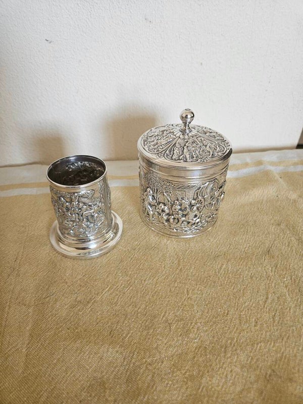 Verzilverd lepelvaasje en suikerpotje