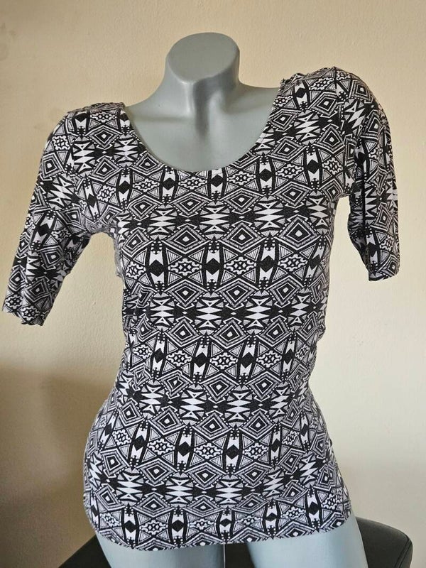 T-shirt Stretch  | maat M | Divided?