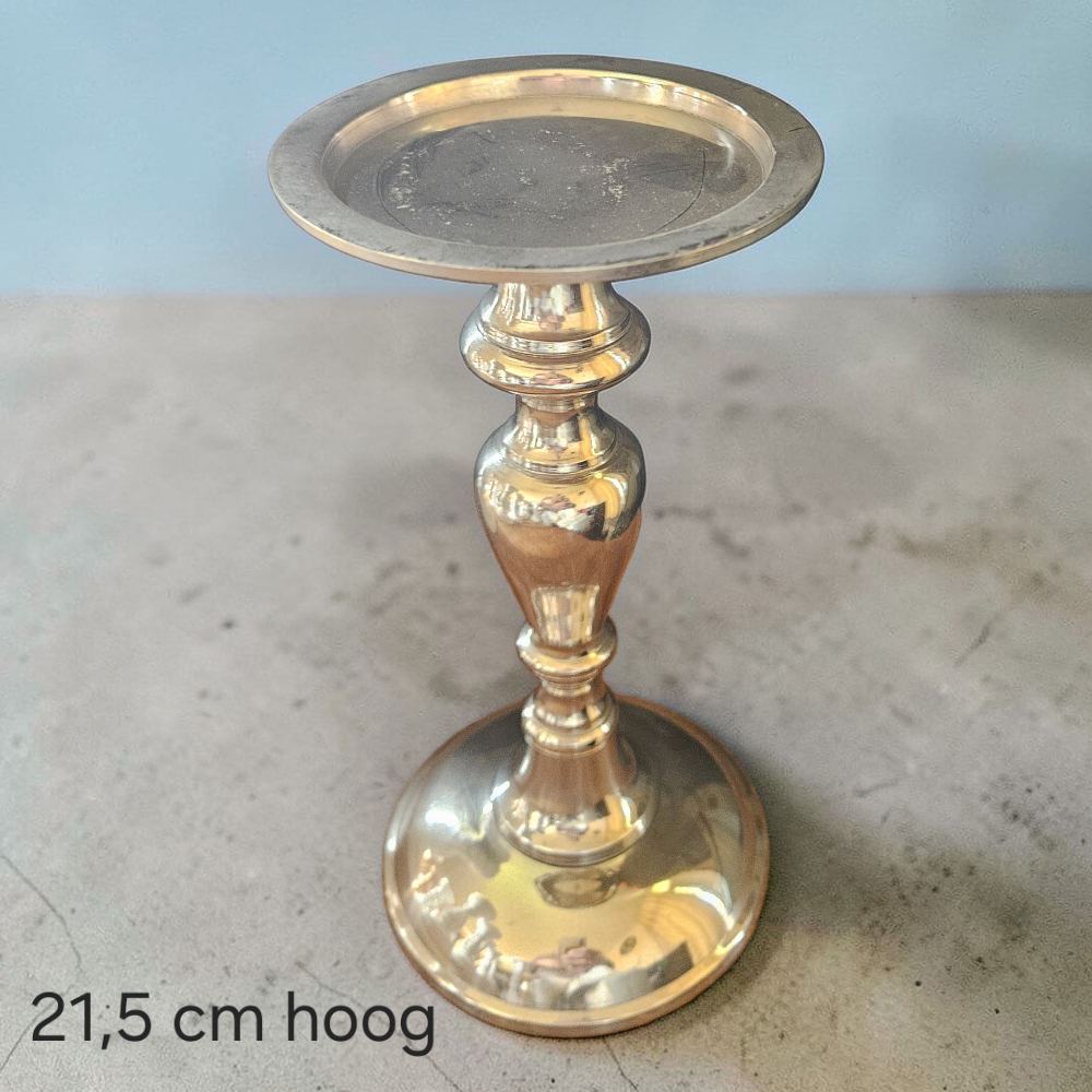 Kaarsenstandaard van metaal