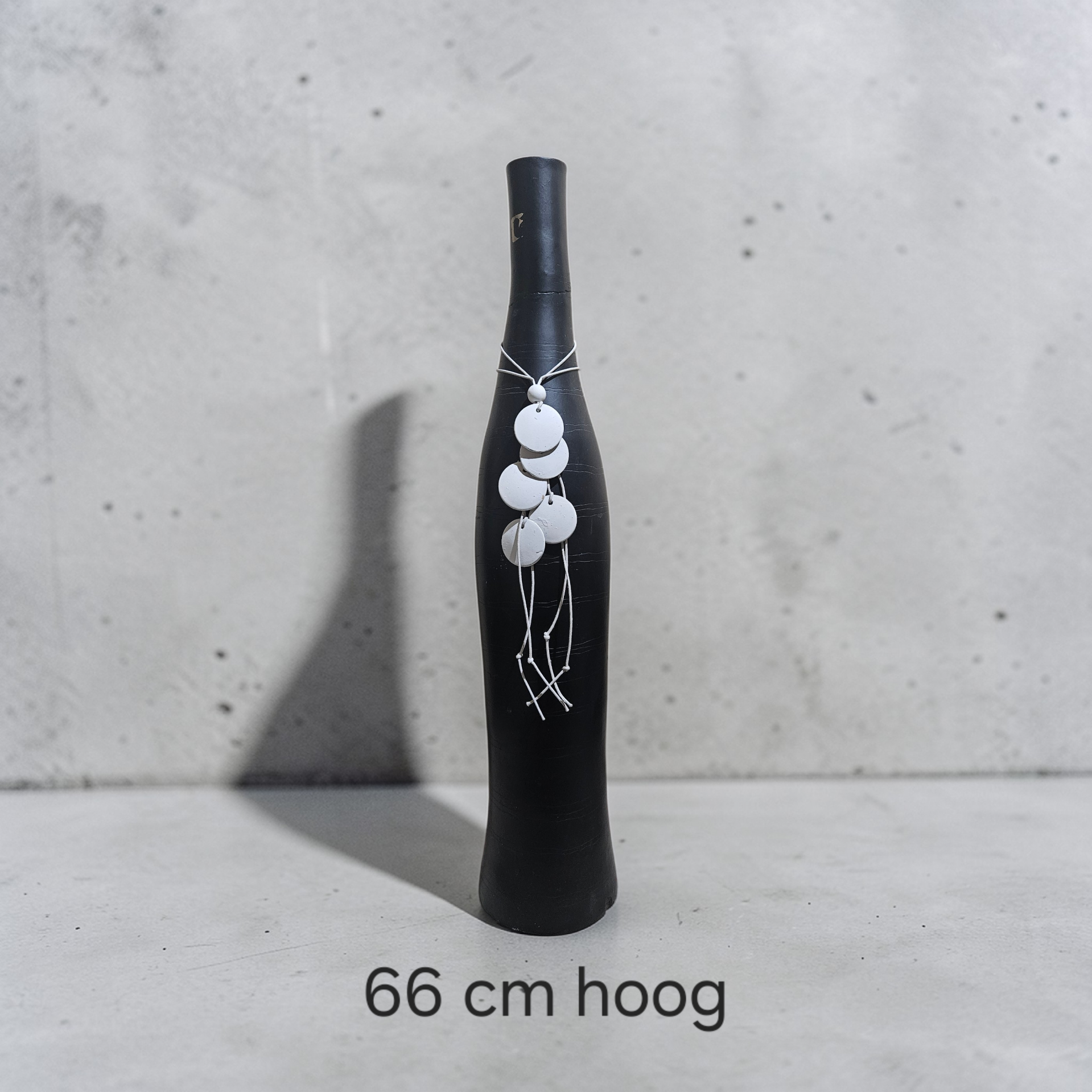 Stijlvolle Hoge Flesvaas – Mat Zwart – 66 cm