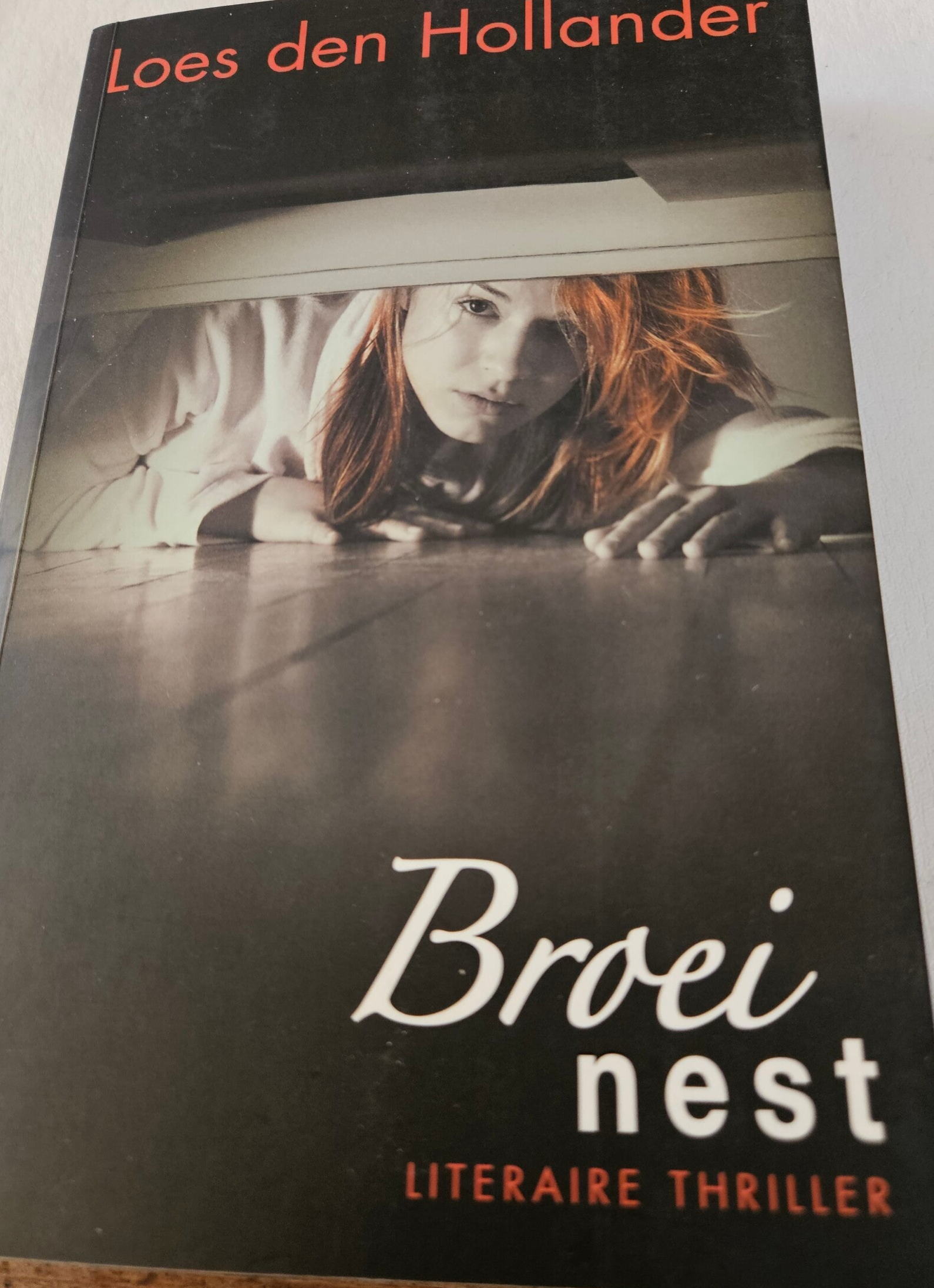 Loes den Hollander- Broeinest