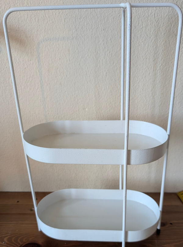 Wit metalen rekje 32 cm hoog