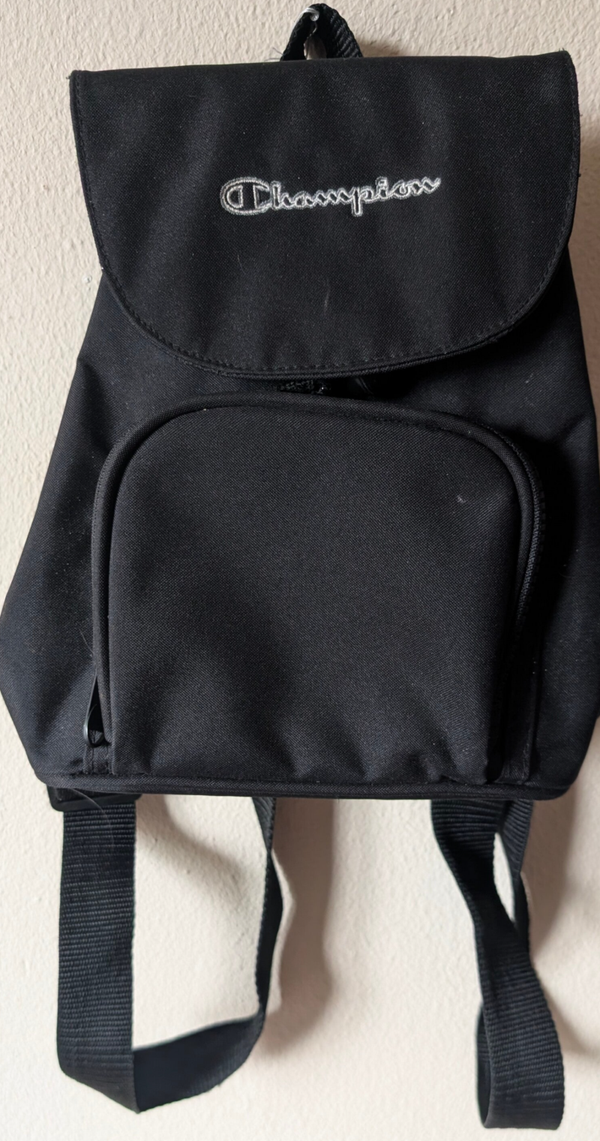 Zwarte mini rugzak met geborduurd logo Champion