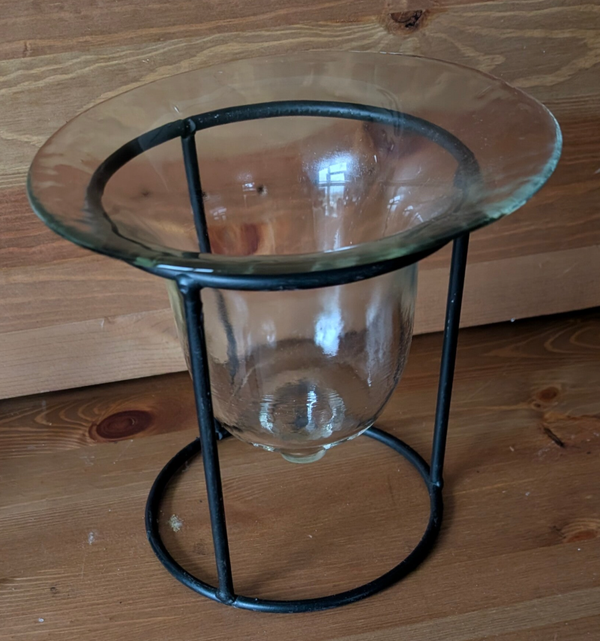 Glazen windlicht met zwart metalen standaard 18 cm