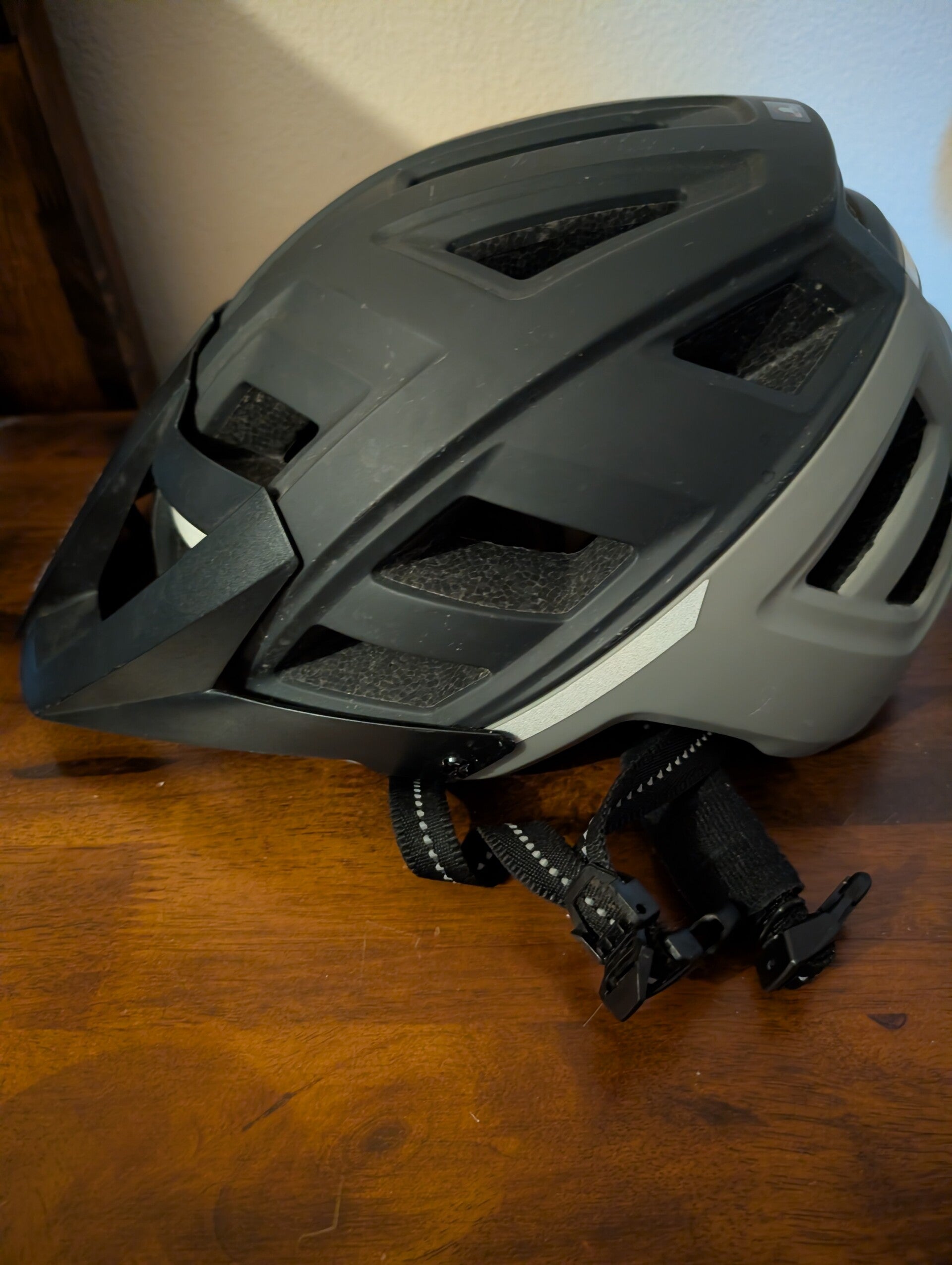Crivit fietshelm  zwart grijs - Maat M/L (58-61 cm)